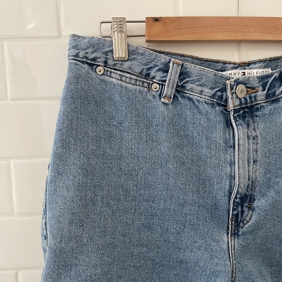 Vintage High Waist Tommy Hilfiger Shorts - Picture 1 of 5